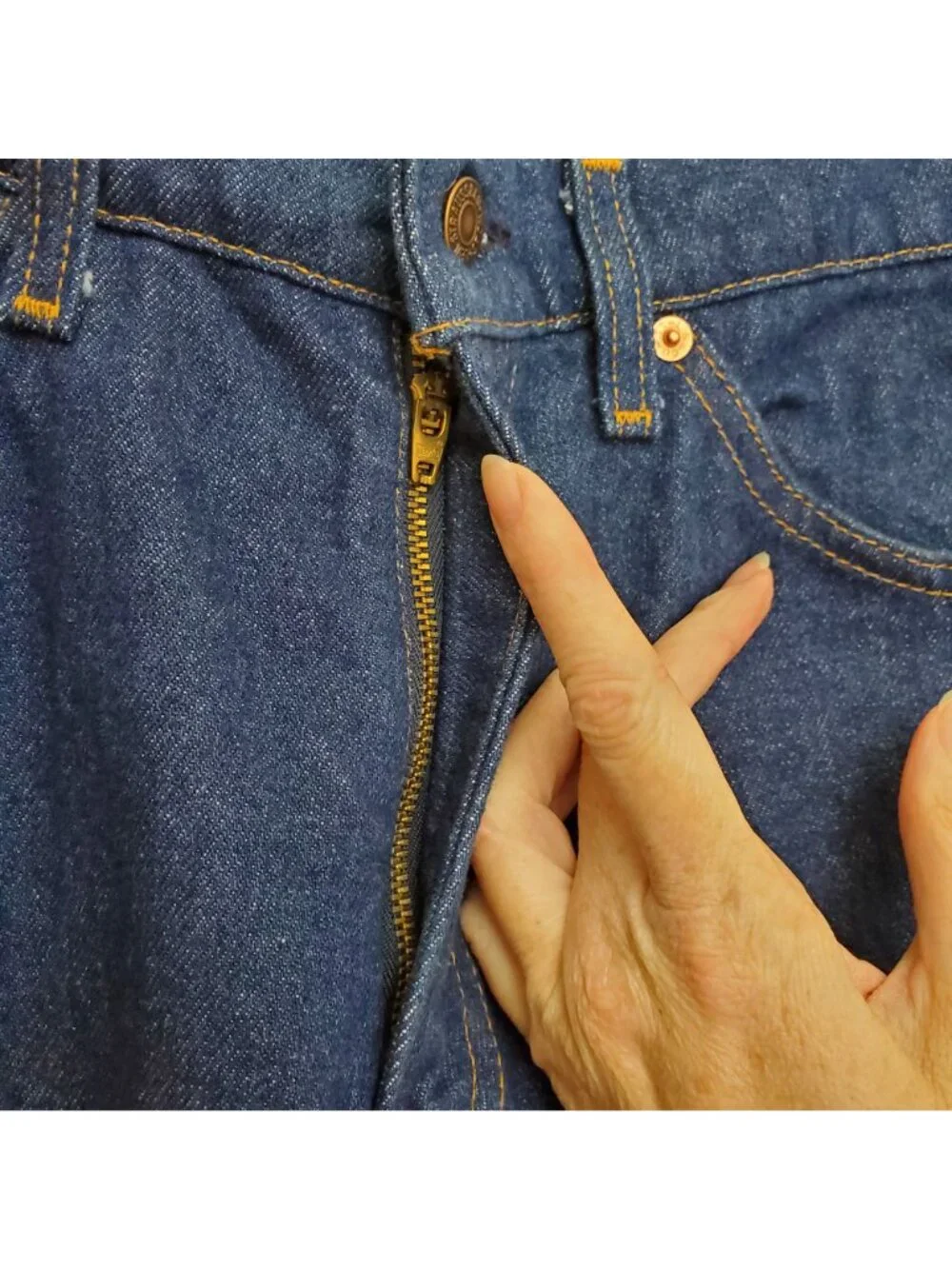 Levi's straight leg dark wash jeans 1980's orange tab